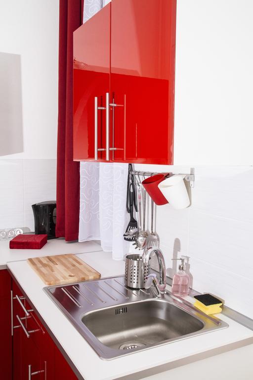 Kalman Apartman بودابست الغرفة الصورة