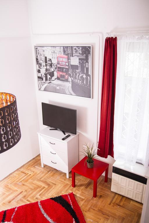 Kalman Apartman بودابست الغرفة الصورة
